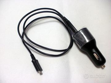 Caricabatterie universale da auto