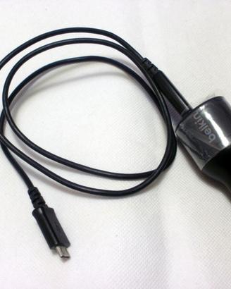 Caricabatterie universale da auto