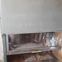 Camino a legna ventilato