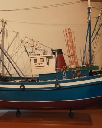 Modellino peschereccio in legno-Tonniera 90 cm