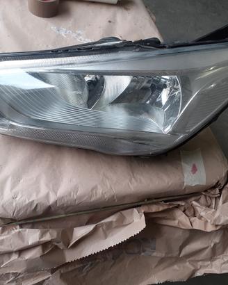 PROIETTORE ANTERIORE DESTRO FORD C MAX 2,