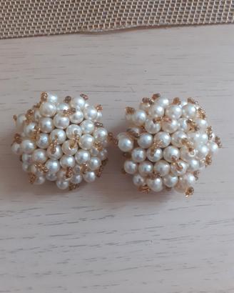 Grandi orecchini vintage con perline
