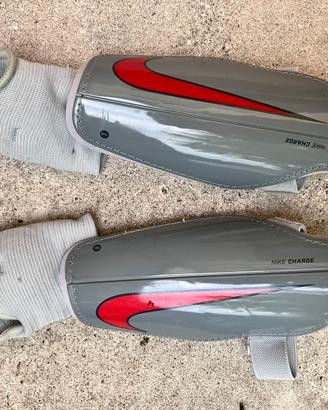 Parastinchi Nike Charge da calcio bambino/ragazzo