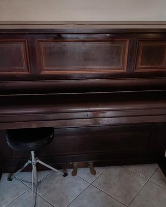 Pianoforte verticale 