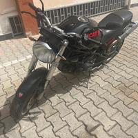 Ducati Monster 600 - 2000