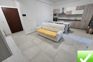 Trilocale Arredato Con Cortile Pressi Ponte S. Ann