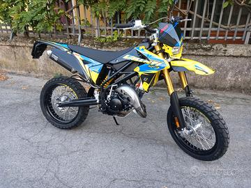 PROMO NEW Suzuki Valenti S01 50-MOT.2 T MINARELLI