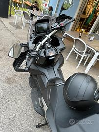 X-adv 750