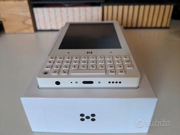 The Minimal Phone 8+256gb Pebble