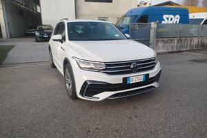 Volkswagen Tiguan 2.0 TDI 150 CV SCR DSG Elegance