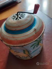 Gioco antico in metallo