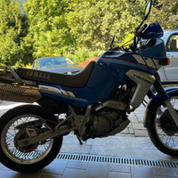 Moto Yamaha Tenere 660 XTZ