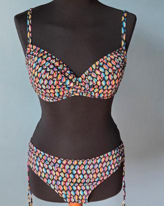 COSTUMI DONNA NUOVI