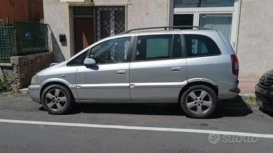 Opel Zafira 2.2 16V DTI cat Elegance 7 POSTI