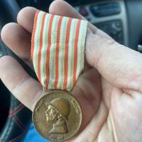 Medaglie militari e certificato