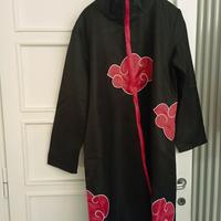 costume cosplay organizzazione alba di Naruto. 