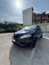 Lancia Ypsilon 2016 gold 1.2 69 Cv