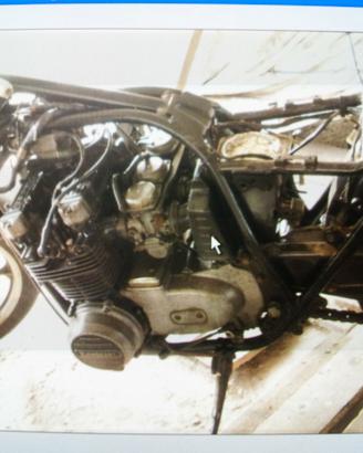 Kawasaki kz 750E. epoca 