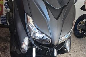 Yamaha X-Max 250 - 2016