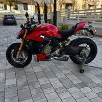 Ducati streetfighter V4s