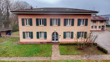 Immobile di 1000 m² a Bologna