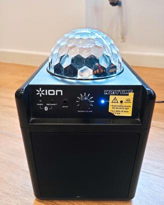 Cassa bluetooth con luci LED effetto discoteca 