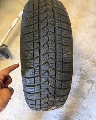 2 gomme da neve Orium usate 175/65 R14