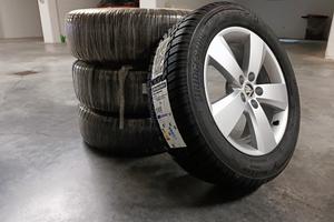 Gomme invernali + cerchi 195/60 R16 Skoda Kamiq