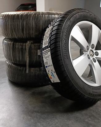 Gomme invernali + cerchi 195/60 R16 Skoda Kamiq