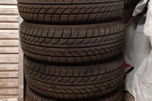 Gomme auto estive