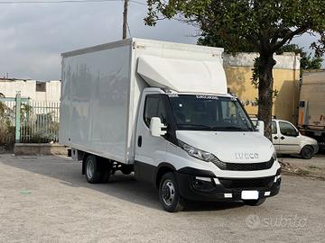 Daily 35c13 furgone box 4.50 2015 km 190