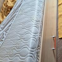 letto singolo compreso di materasso usato pochissi