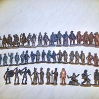 53 pz. Soldatini in metallo Kinder anni ’70 – ‘80