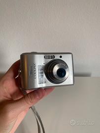 Nikon Coolpix L16 grigia