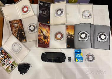 Lotto PSP 3004 Nera + 9 Giochi + Batteria Nuova
