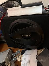 Subwoofer auto
