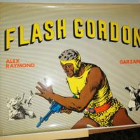 Flash Gordon - volume Garzanti 1972 .