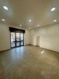 Locale commerciale piazza kennedy