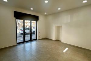 Locale commerciale piazza kennedy