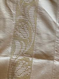Coppia di lenzuola con federe in lino con incasso