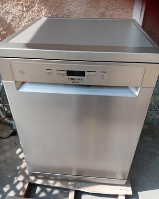lavastoviglie Hotpoint Ariston