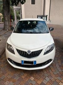 Lancia Ypsilon 1.0 Hybrid -2023-