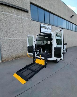 Fiat Doblò TRASPORTO DISABILI Tetto alto passo lun