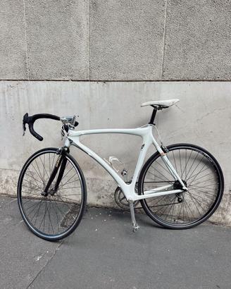 Bici da corsa in carbonio