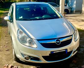 Opel Corsa 1.2 benzina GPL