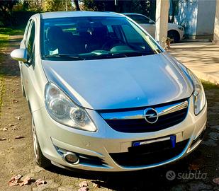 Opel Corsa 1.2 benzina GPL