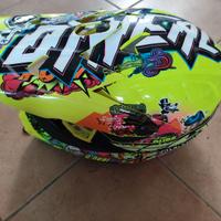 Casco e stivali da cross