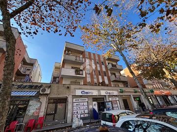 4 LOCALI A GENZANO DI ROMA