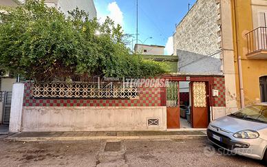 ZONA POSTA - TRILOCALE INDIPENDENTE CON GIARDINO E