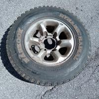 Cerchi e gomme fuoristrada Pajero ecc. 